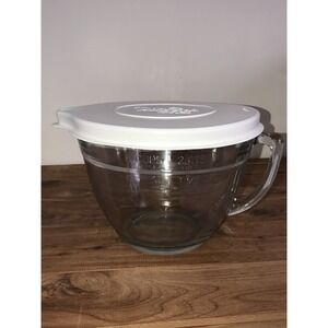 Pampered Chef Large Clear Glass Batter Pouring Measuring Bowl 2 QT 8 Cups w Lid